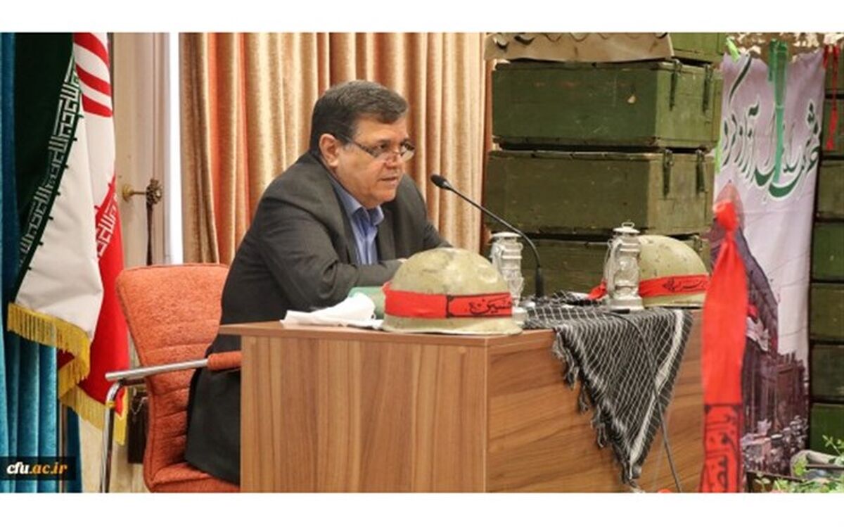 خنیفر: دانشگاه‌های معتبر کشور ممکن است بتوانند بهترین متخصص را تربیت کنند ولی  نمی‌توانندمعلم تربیت کنند