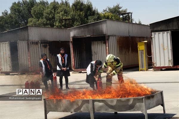 تولیدمحتوای سازمان دانش آموزی منطقه19