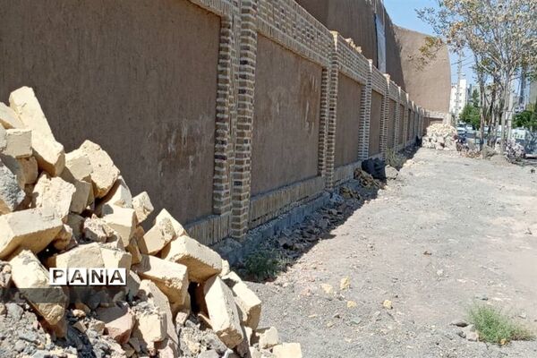 پروژه بهسازی، مرمت و محوطه‌سازی دیوار یخدون خراسان جنوبی