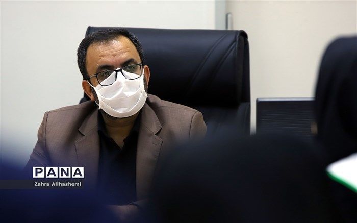 شما چشم تیزبین مدارس هستید