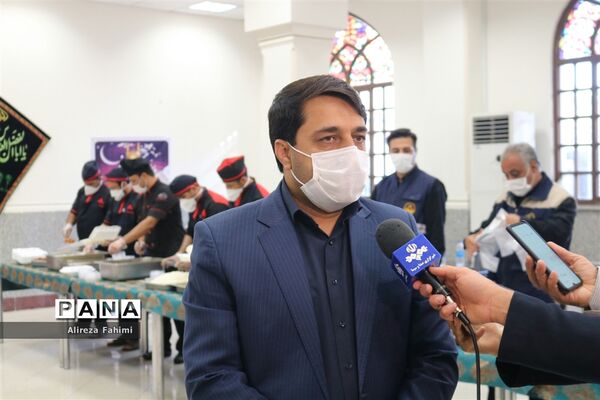 افتتاح آشپزخانه توزیع غذای گرم میان خانواده‌های نیازمند آسیب دیده از کرونا