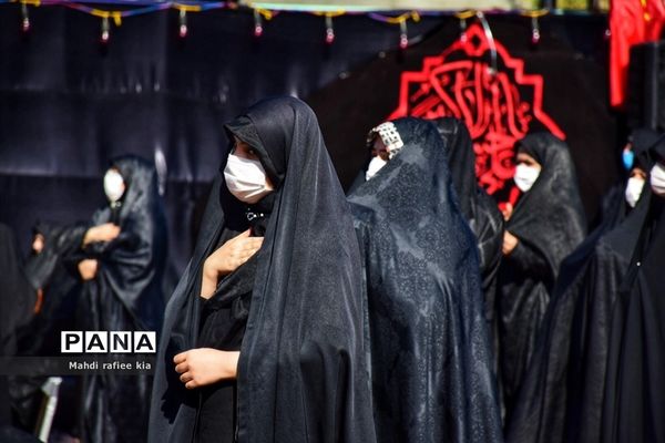 مراسم عزادارى ظهر عاشورا در تبریز