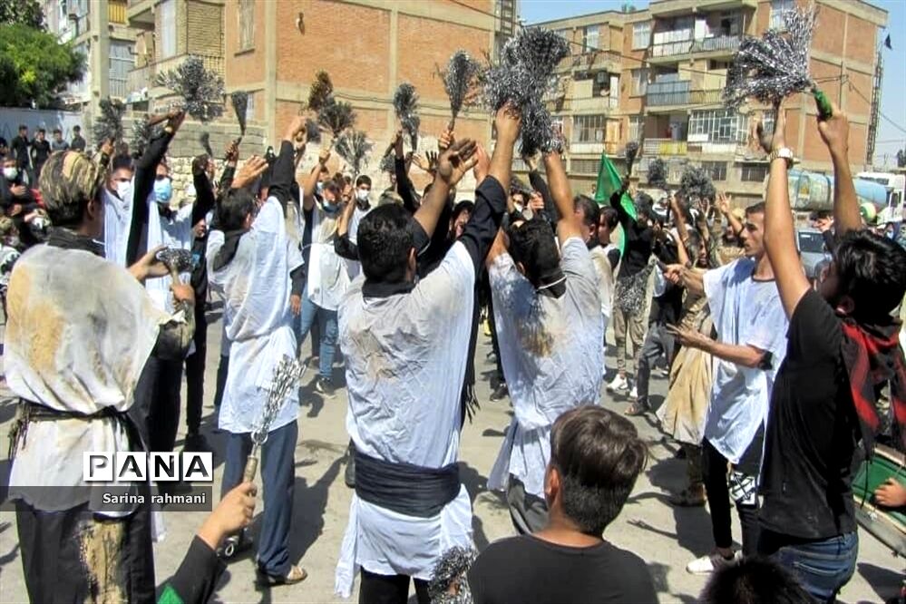 مراسم عزاداری مردم کرمانشاه در عاشورای حسینی