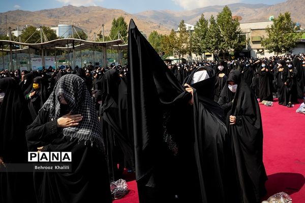 عزاداری ظهر عاشورای حسینی در امام زاده صالح (ع)