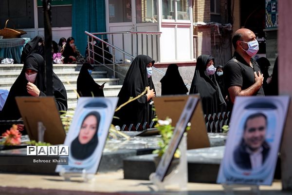 عزاداری ظهر عاشورای حسینی در امام زاده صالح (ع)