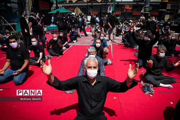 عزاداری ظهر عاشورای حسینی در امام زاده صالح (ع)