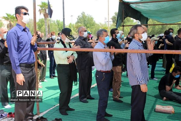 نماز ظهر عاشورا  در بوشهر