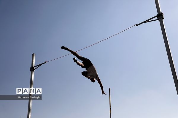 مسابقات جایزه بزرگ دوومیدانی آقایان