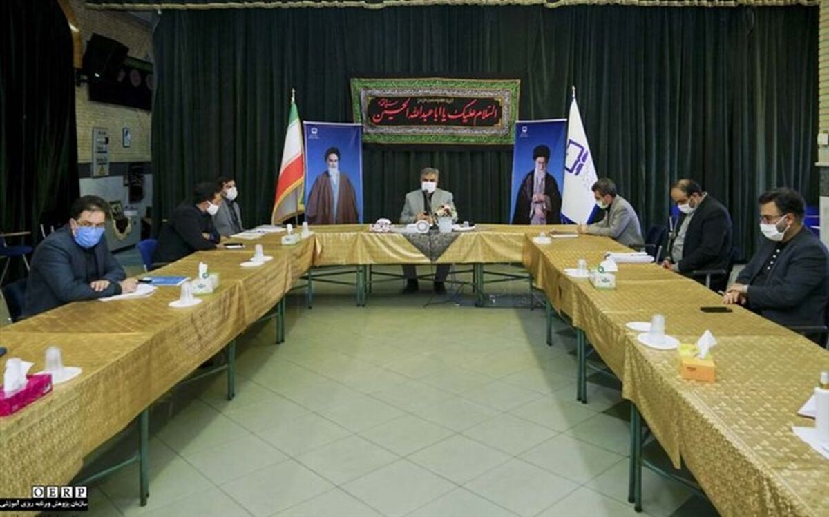 هم‌اندیشی «نسبت جمعیت و برنامه‌های درسی» برگزار شد