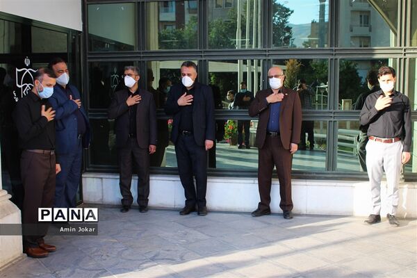 عزاداری سرور و سالار شهیدان در اداره کل آموزش و پرورش فارس با رعایت پروتکل های بهداشتی