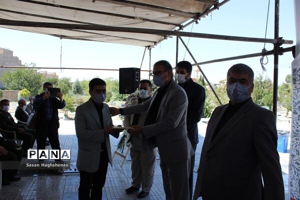 آئین گلباران و عطر افشانی مزار شهدای آستان مقدس امامزاده عقیل (ع) اسلامشهر