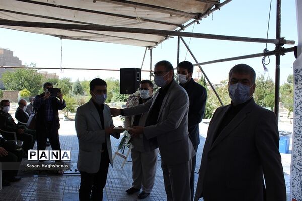 آئین گلباران و عطر افشانی مزار شهدای آستان مقدس امامزاده عقیل (ع) اسلامشهر