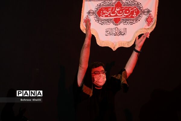 مراسم عزاداری شب تاسوعای حسینی (ع) در میدان فلسطین