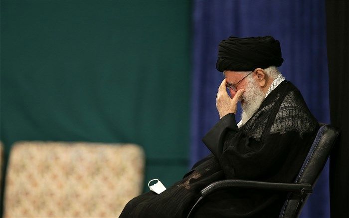 مراسم عزاداری شب تاسوعای حسینی با حضور رهبر انقلاب برگزار شد