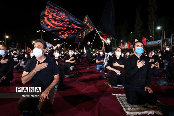 عزاداری شب تاسوعا حسینی در هئیت ریحانه الحسین