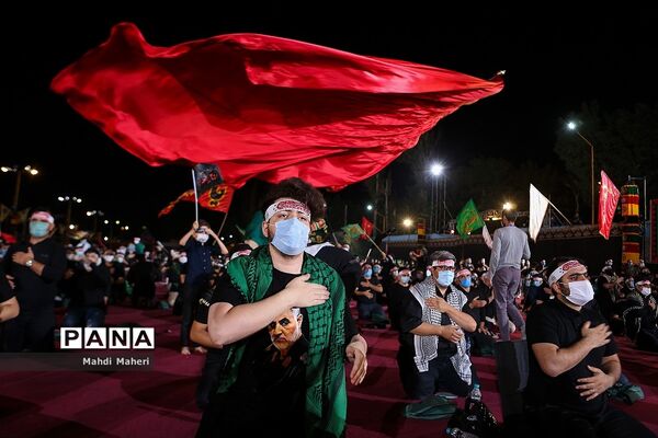 عزاداری شب تاسوعا حسینی در هئیت ریحانه الحسین