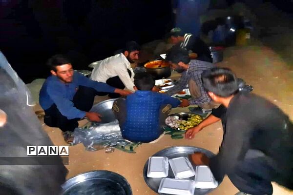 مراسم  ایام محرم در بین عشایر بختیاری توسط گروه جهادگران شهرستان امیدیه