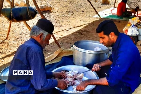 مراسم  ایام محرم در بین عشایر بختیاری توسط گروه جهادگران شهرستان امیدیه