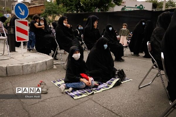 مراسم سوگواری ظهر عاشورای اباعبدالله الحسین (ع) در مشهد