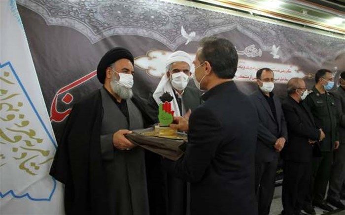 همزمان با هفته امر به معروف ونهی از منکر از آموزش و پرورش استان کردستان به عنوان دستگاه برتر تجلیل شد