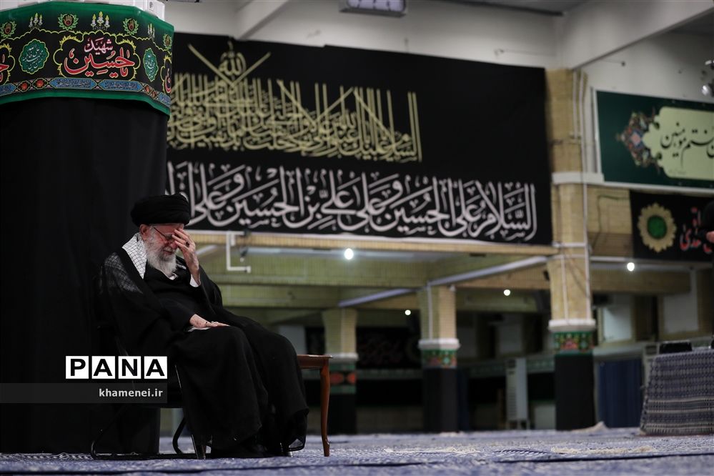 برگزاری مراسم آخرین شب عزاداری حسینی با حضور رهبر انقلاب