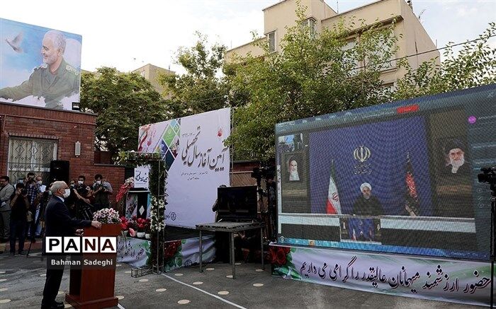 حاجی میرزایی: با رعایت سختگیرانه پروتکل‌های بهداشتی در سراسر کشور، سال تحصیلی را آغاز می‌کنیم