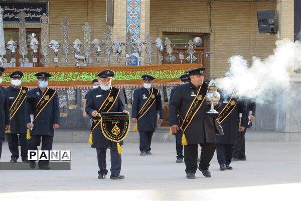 آیین سفره صلوات  و روضه خوانی در حرم مطهر احمد بن موسی (ع)شاهچراغ شیراز در ایام محرم