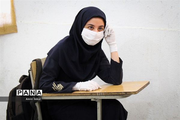 آیین استانی نواختن زنگ آغاز سال تحصیلی در شیراز