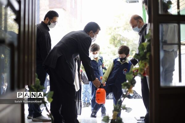 آیین بازگشایی مدارس منطقه ۱۲