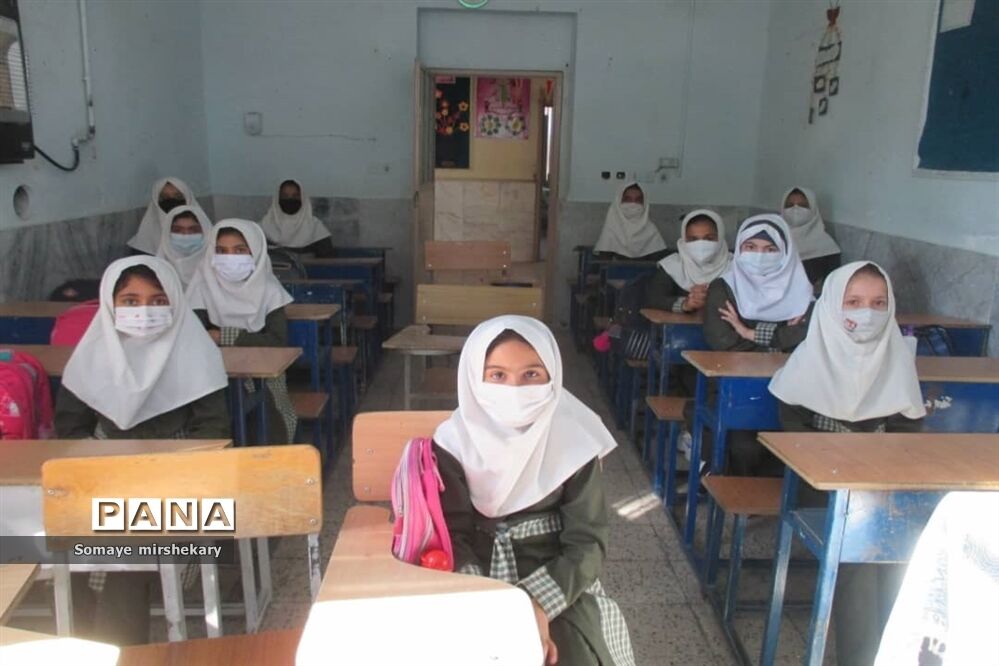 آیین نواختن زنگ بازگشایی مدارس در شهرستان نی ریز