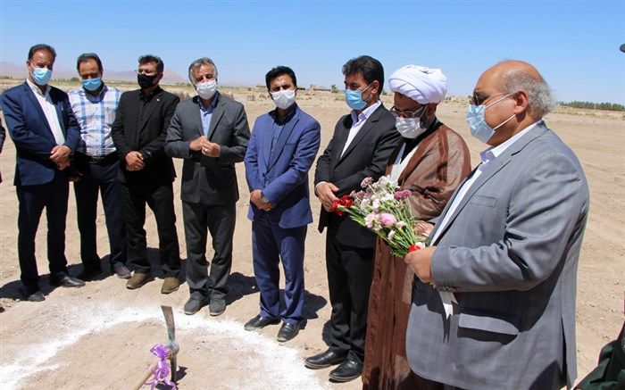 کلنگ زنی مدرسه خیری فاطمه شکوری در خاتم