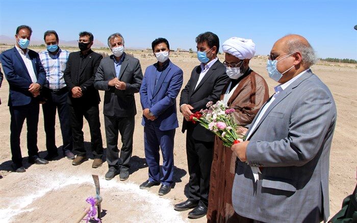 کلنگ زنی مدرسه خیری فاطمه شکوری در خاتم