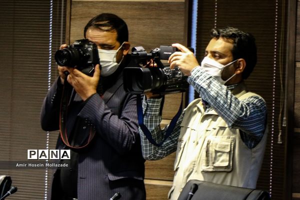 نشست خبری معاون علمی و فناوری رئیس جمهور