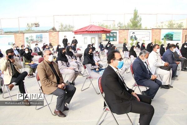 آیین نمادین آغاز سال تحصیلی جدید در سمنان