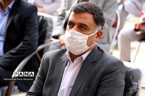 آیین نمادین آغاز سال تحصیلی جدید در سمنان