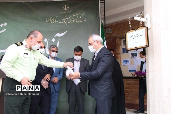 آیین نمادین آغاز سال تحصیلی جدید در سمنان