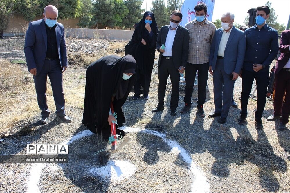 آیین کلنگ زنی هنرستان تربیت بدنی خیرساز امیر المومنین(ع) اسلامشهر