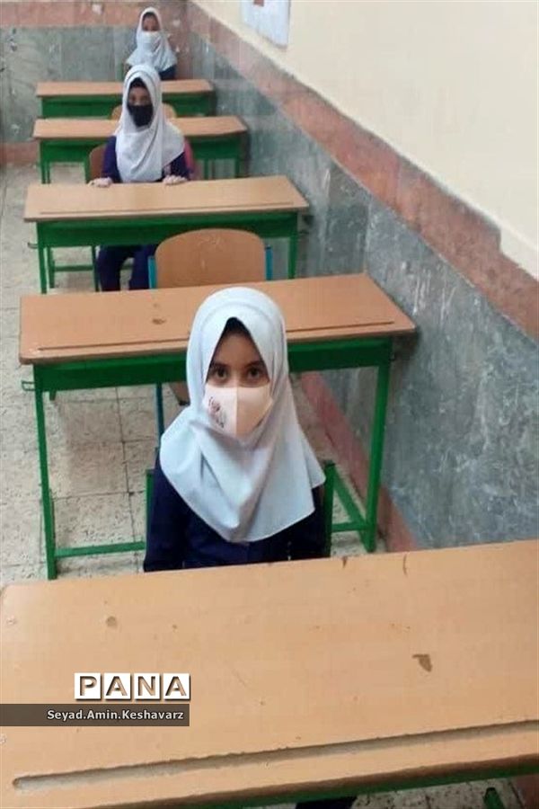 برگزاری کلاس های درس شهرستان آغاجاری با رعایت کامل پروتکل های بهداشتی