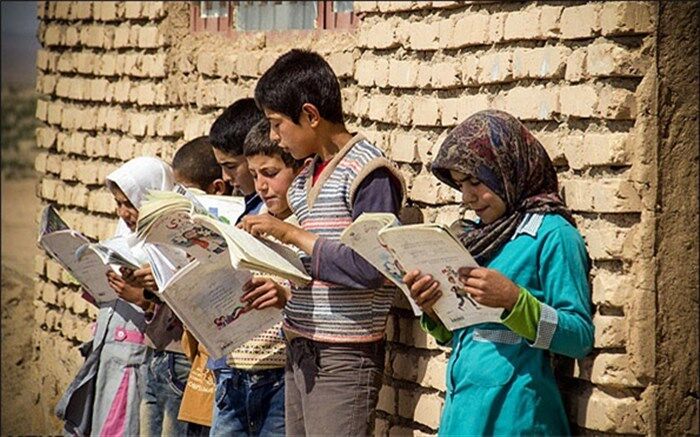 سیفی: امسال 7 درصد به جمعیت دانش‌آموزان عشایری افزوده شده است