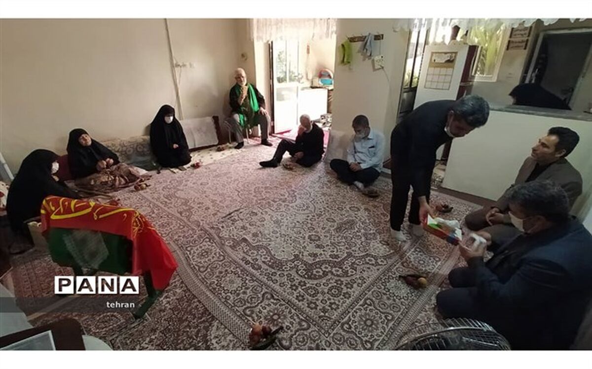 نیکبخت:دیدار با خانواده شهدا ضامن تقویت روحیه انقلابی است
