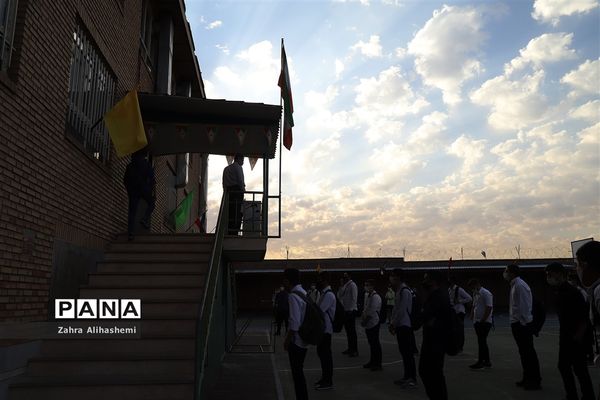 مدارس زیر سایه کرونا - 2