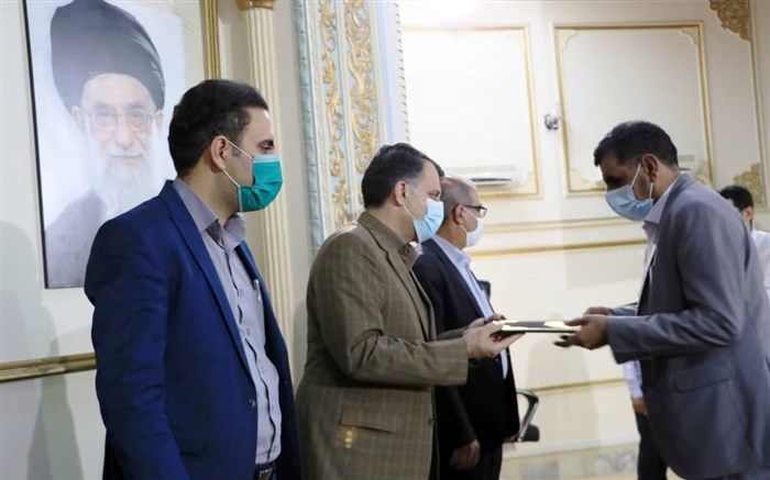 مدیر آموزش و پرورش ناحیه یک بندرعباس بعنوان مدیر برتر شهرستان تقدیر شد