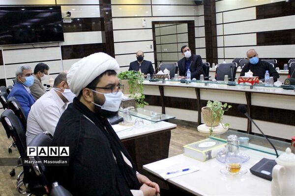 جلسه ستاد هماهنگی و پشتیبانی بسیج دانش آموزی و فرهنگیان استان بوشهر