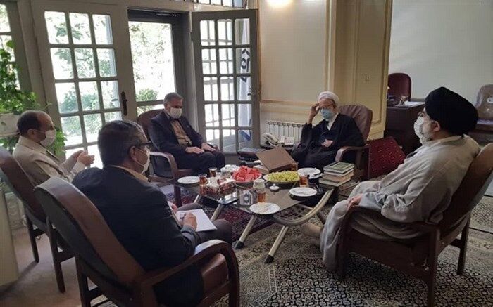 مدارس علوم و معارف اسلامی باید قوی و با کیفیت باشند
