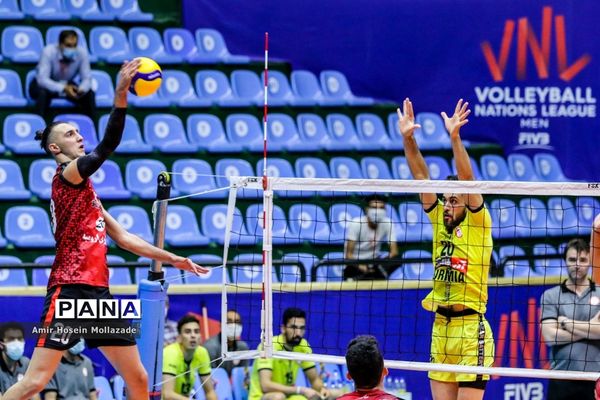 دیدار تیم های شهرداری ارومیه و آذرباتری