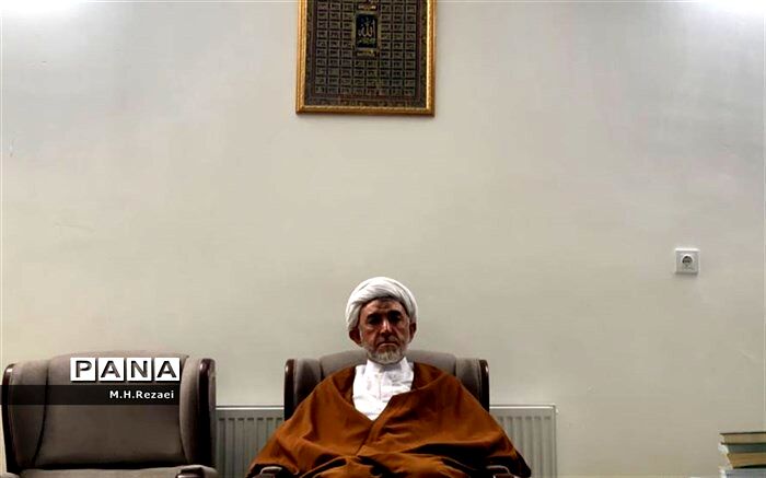 یک شخص، چندلباس و چند خدمت درشهرستان بیرجند