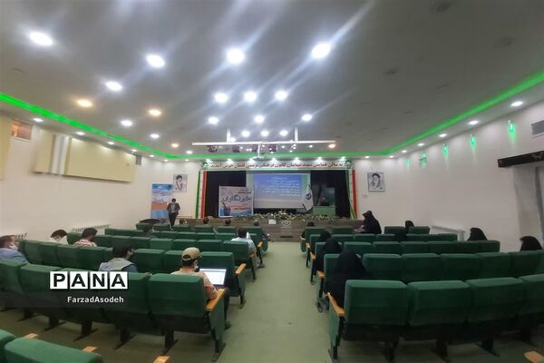 نخستین دوره آموزش مقدماتی خبرنگاری به همت بسیج رسانه در سالن شهید شهابیان کاشمر