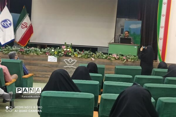نخستین دوره آموزش مقدماتی خبرنگاری به همت بسیج رسانه در سالن شهید شهابیان کاشمر