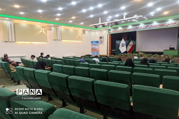 نخستین دوره آموزش مقدماتی خبرنگاری به همت بسیج رسانه در سالن شهید شهابیان کاشمر