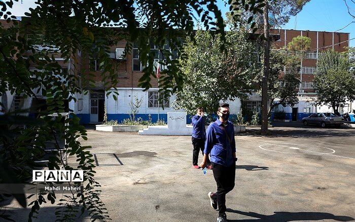 گام به گام از مدرسه‌ای قدیمی و نامدار تا مدرسه‌ای خیرساز و نوساز
